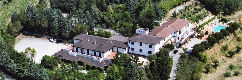 Hotel Le Rocce Маджоне Екстериор снимка
