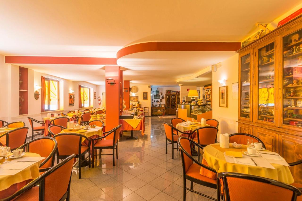 Hotel Le Rocce Маджоне Екстериор снимка