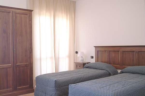 Hotel Le Rocce Маджоне Стая снимка